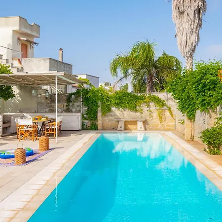 Mandarina Private Pool * Diso