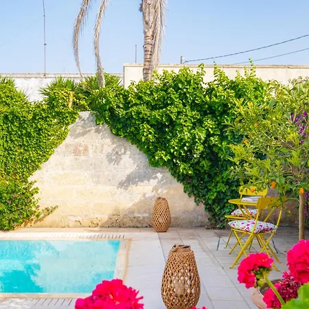 Mandarina Private Pool * Diso