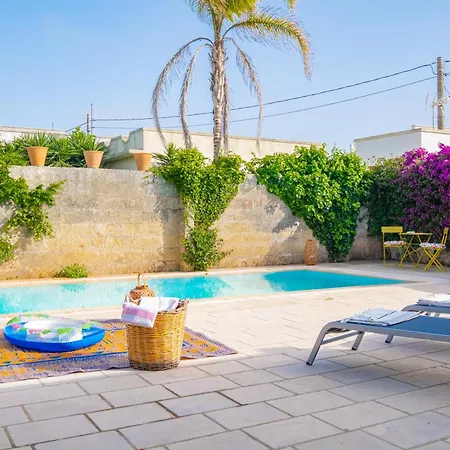 Mandarina Private Pool *